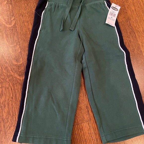 NWT Sz 3 tee and pants - Picture 3 of 4